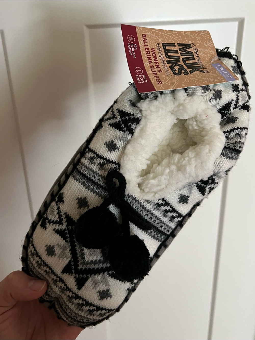 NWT Muk Luks Women's Black & White Ballerina Slipper 😍